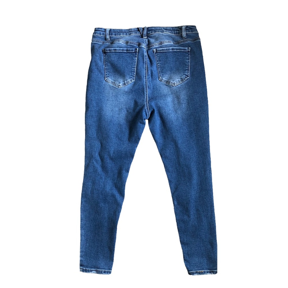 Wax Jean Stretchy Distressed Jeans Sz 20
